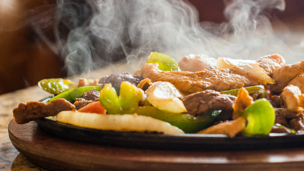 Los Amigos - Ann Arbor | restaurant | 625 Hilton Blvd, Ann Arbor, MI 48108, USA | 7343270500 OR +1 734-327-0500