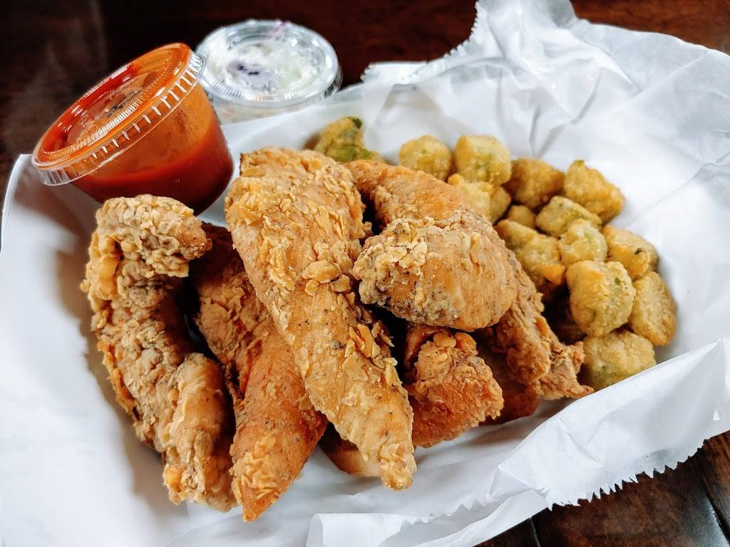 Harolds Chicken Shack | restaurant | 3000 Windy Hill Rd SE Suite #136, Marietta, GA 30067, USA | 7706273507 OR +1 770-627-3507