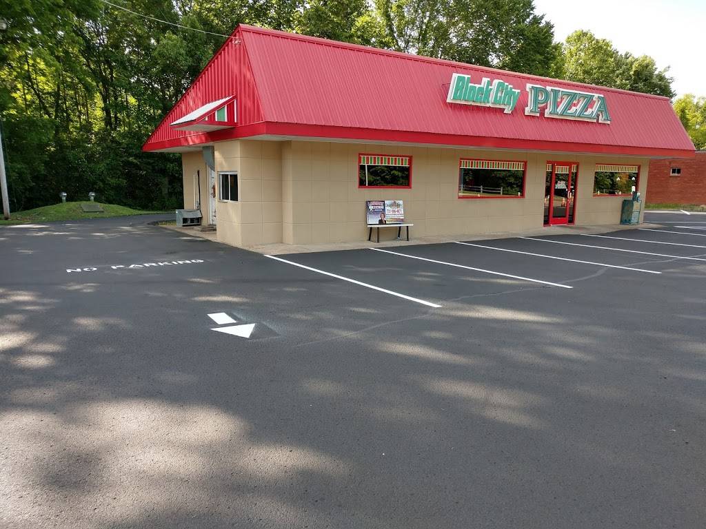 Block City Pizza | restaurant | 19085 W Main St, Huntingdon, TN 38344, USA | 7319864535 OR +1 731-986-4535