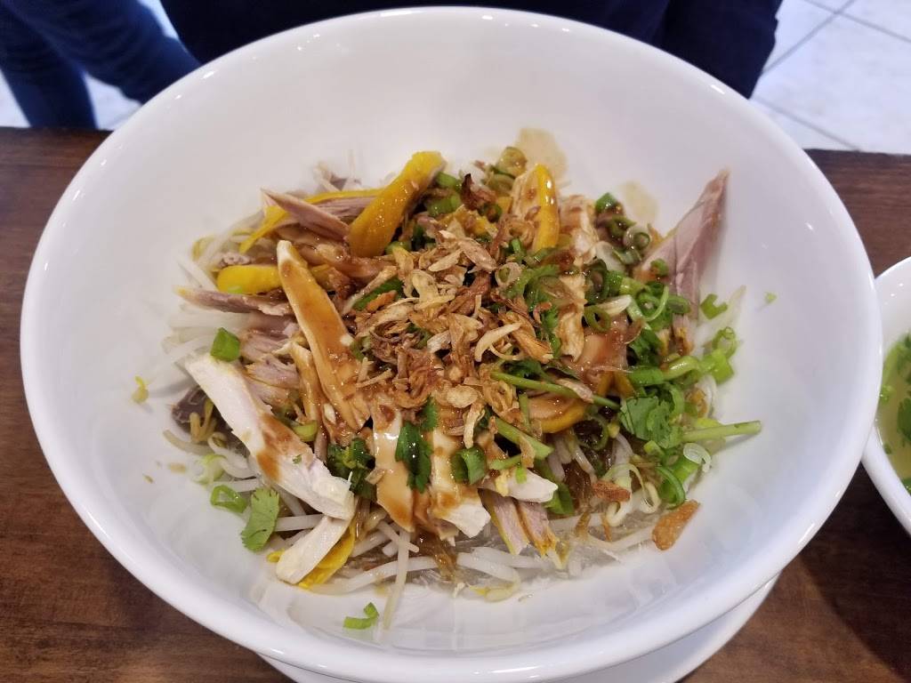 Pho Ga Dong Nai | restaurant | 11528 Bellaire Blvd ste g, Houston, TX 77072, USA | 2815302323 OR +1 281-530-2323