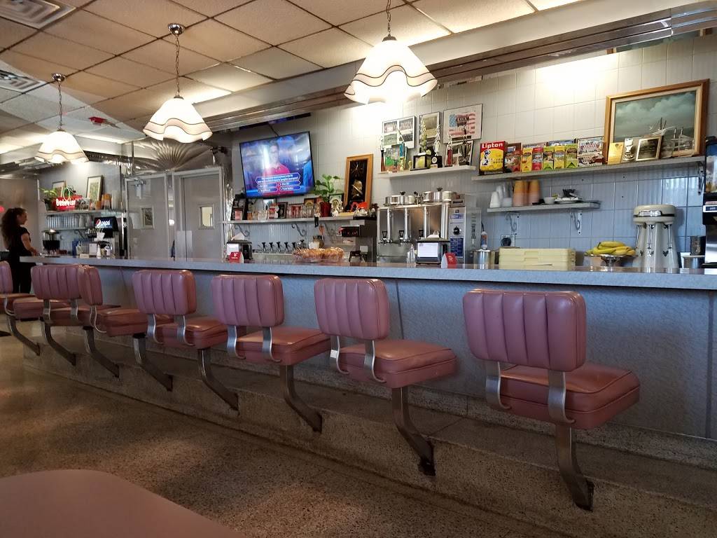 Farmer Boy Diner & Restaurant | restaurant | 1975 Central Ave, Albany, NY 12205, USA | 5184562243 OR +1 518-456-2243