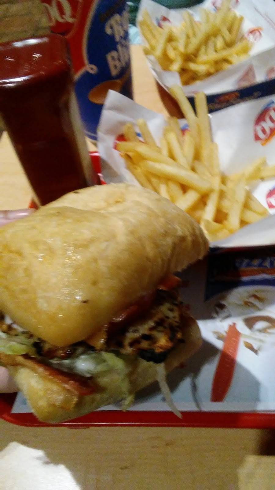 Dairy Queen Grill & Chill | restaurant | 440 E Franklin St, Hartwell, GA 30643, USA | 7063762405 OR +1 706-376-2405