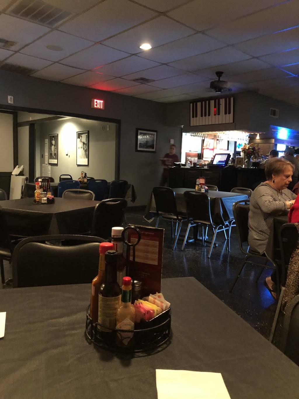 Piano Bar & Steak House | restaurant | 1700 W Cameron Ave, Rockdale, TX 76567, USA | 5124466221 OR +1 512-446-6221