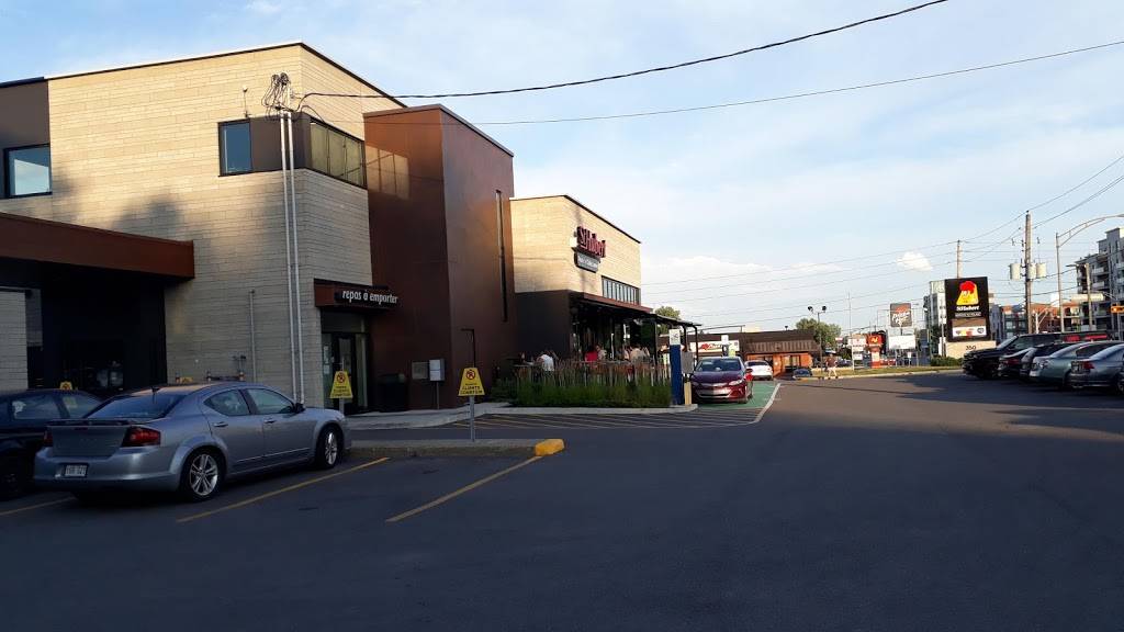 Boston Pizza | restaurant | 101 Boul Du, Boulevard Curé-Labelle, Sainte-Thérèse, QC J7E 2X6, Canada | 4504346060 OR +1 450-434-6060