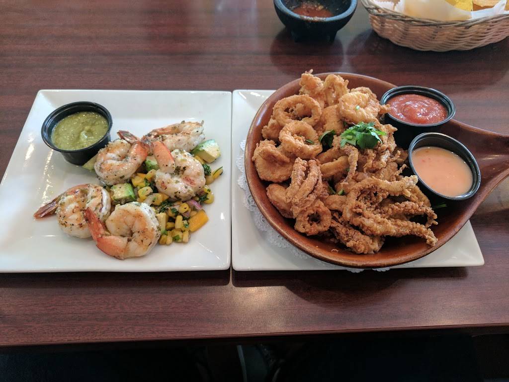 San Antonio Bar & Grill | restaurant | 200 Swamp Fox Rd, Alexandria, VA 22314, USA | 7033296400 OR +1 703-329-6400