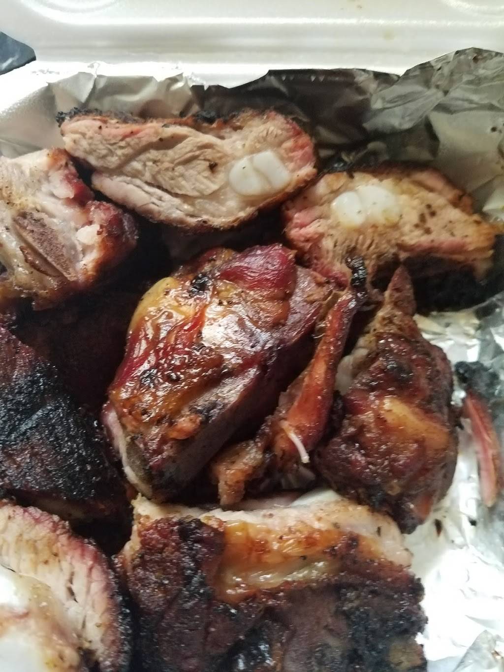 Louisville Smokers BBQ | restaurant | 1500 W Oak St, Louisville, KY 40210, USA | 5027429975 OR +1 502-742-9975