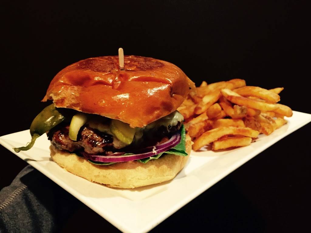 Slanted Tree Kitchen & Taproom | restaurant | 251 Pittman Rd # E, Fairfield, CA 94534, USA | 7078035666 OR +1 707-803-5666