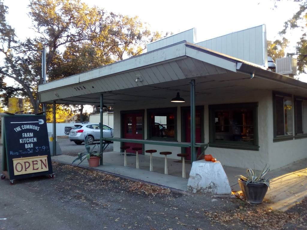 The Commons Farm Kitchen & Bar | restaurant | 7624 CA-16, Guinda, CA 95637, USA | 5307960758 OR +1 530-796-0758