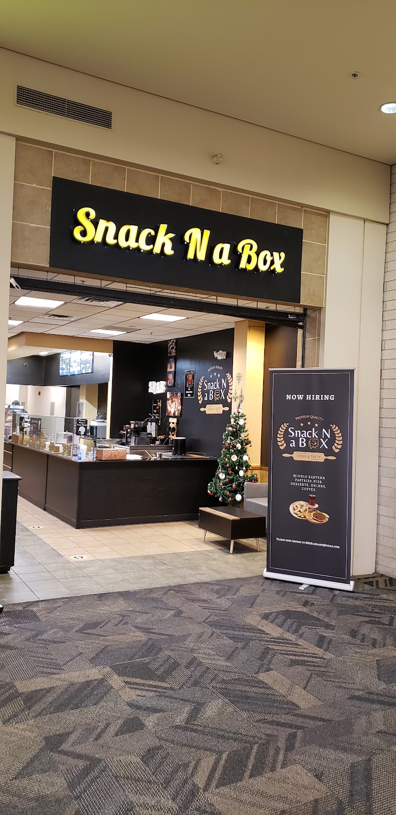 Snack n a box | restaurant | 288 Orland Square Dr, Orland Park, IL 60462, USA | 3129757096 OR +1 312-975-7096