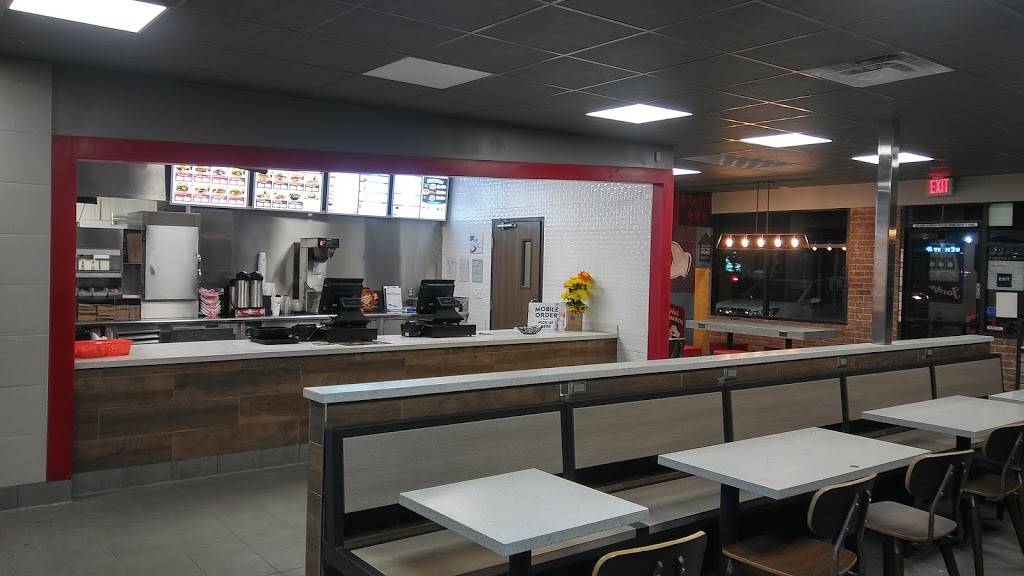 Jack in the Box | restaurant | 8100 Greenback Ln, Fair Oaks, CA 95628, USA | 9167235947 OR +1 916-723-5947