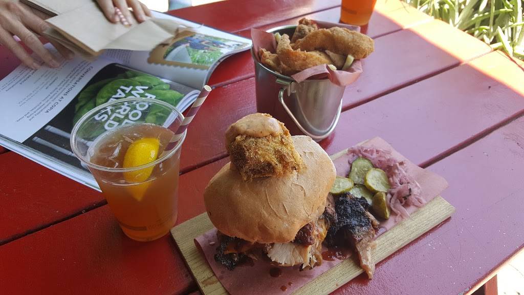 Cochon Volant BBQ Smokehouse | restaurant | 18350 Sonoma Hwy, Sonoma, CA 95476, USA | 7075095480 OR +1 707-509-5480