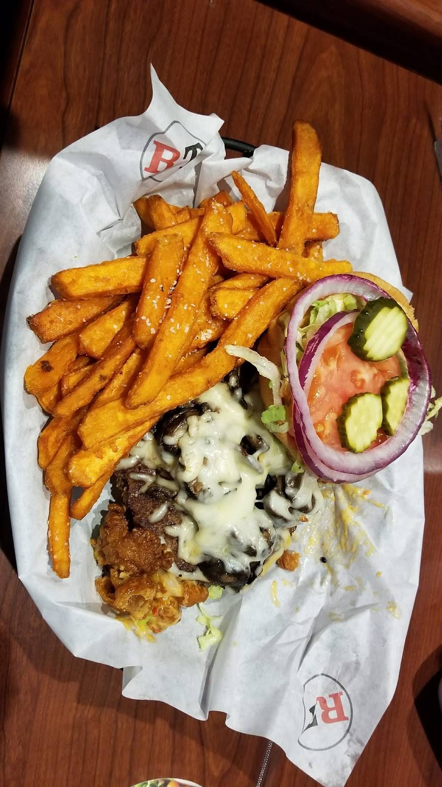 Ruby Tuesday | restaurant | 7 Corvette Dr, Litchfield, IL 62056, USA | 2173242808 OR +1 217-324-2808