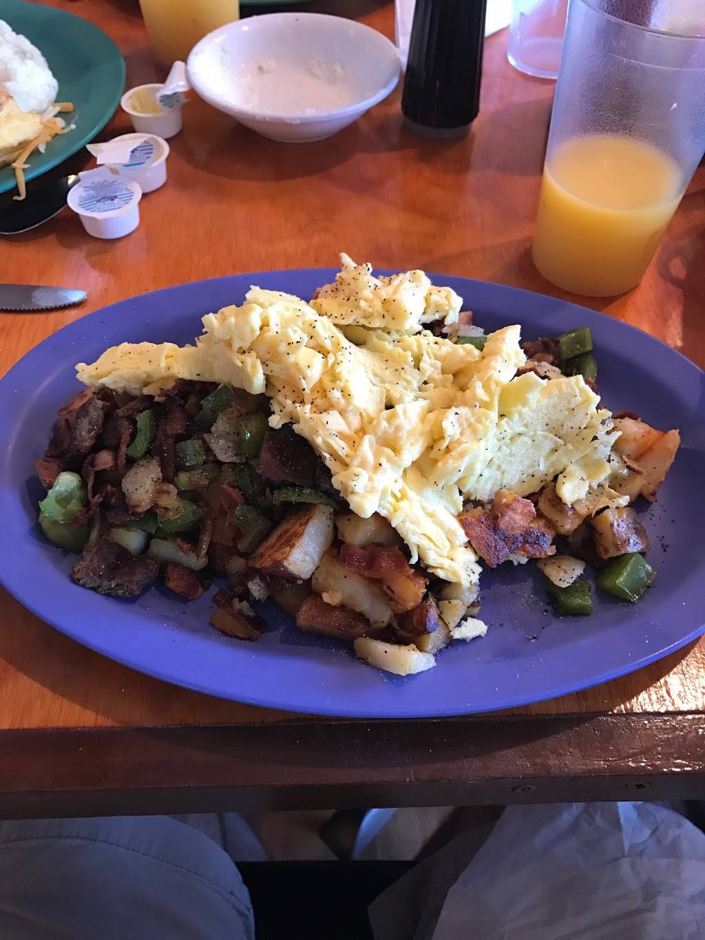 Mamas Kuntry Kafe | restaurant | 1787 W Main St, Inverness, FL 34450, USA | 3523416262 OR +1 352-341-6262