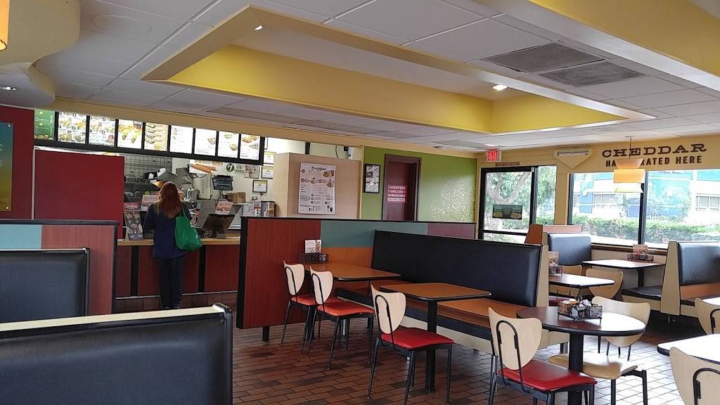 Del Taco | meal takeaway | 6118 Clay St, Riverside, CA 92509, USA | 9516816764 OR +1 951-681-6764