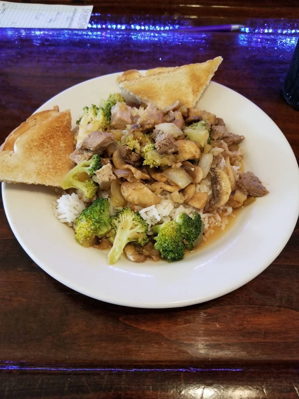 Hennings Restaurant | restaurant | 157 W Main St, Lebanon, KY 40033, USA | 2706926843 OR +1 270-692-6843