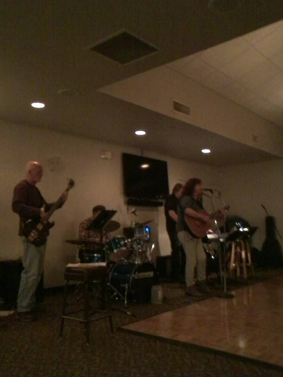 Quail Inn At Oakmont | restaurant | 7035 Oakmont Dr, Santa Rosa, CA 95409, USA | 7075399215 OR +1 707-539-9215