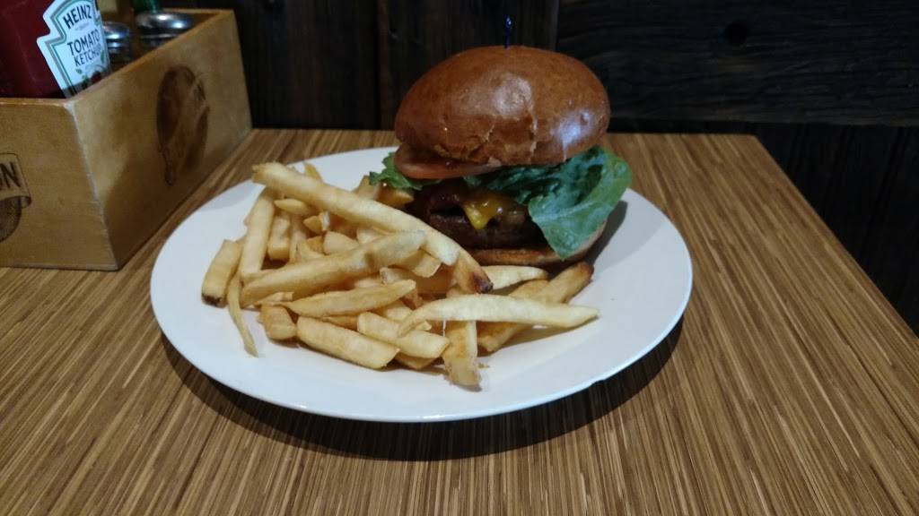 Mountain Tap Bar & Grill | restaurant | 1901 Youngfield St #101, Golden, CO 80401, USA | 7206895972 OR +1 720-689-5972