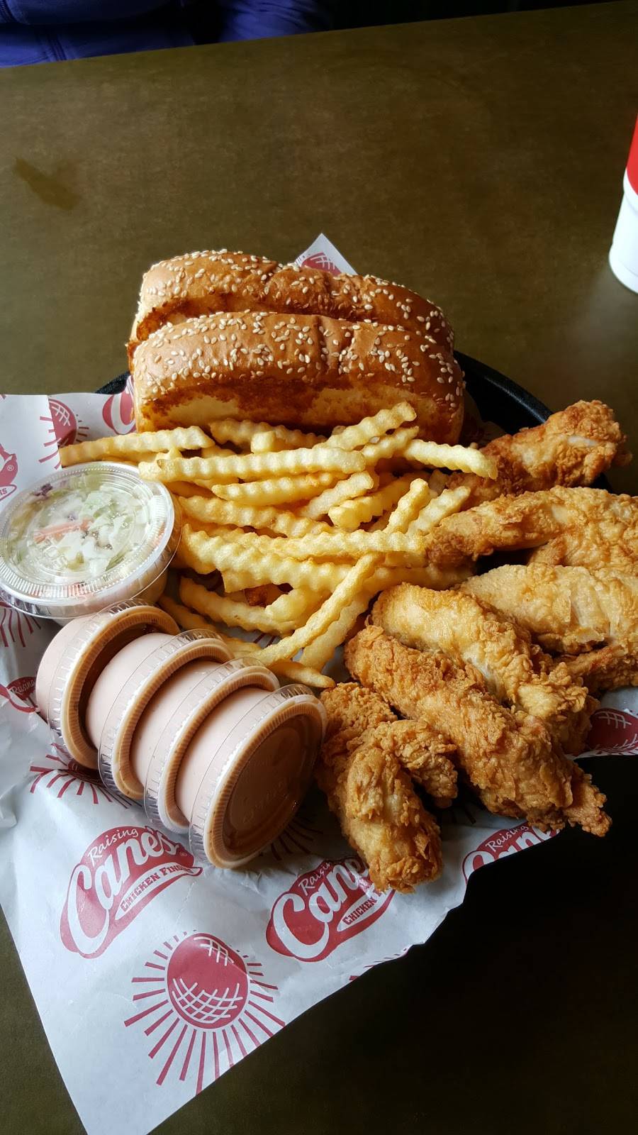 Raising Canes Chicken Fingers | meal takeaway | 2249 N Tustin St, Orange, CA 92865, USA | 7142821886 OR +1 714-282-1886