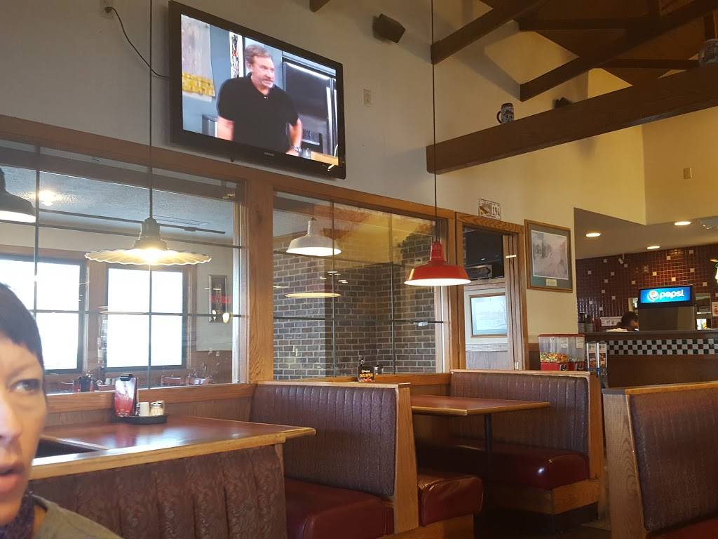 Pizza Hut | restaurant | 1740 S Galena Ave, Dixon, IL 61021, USA | 8152844444 OR +1 815-284-4444