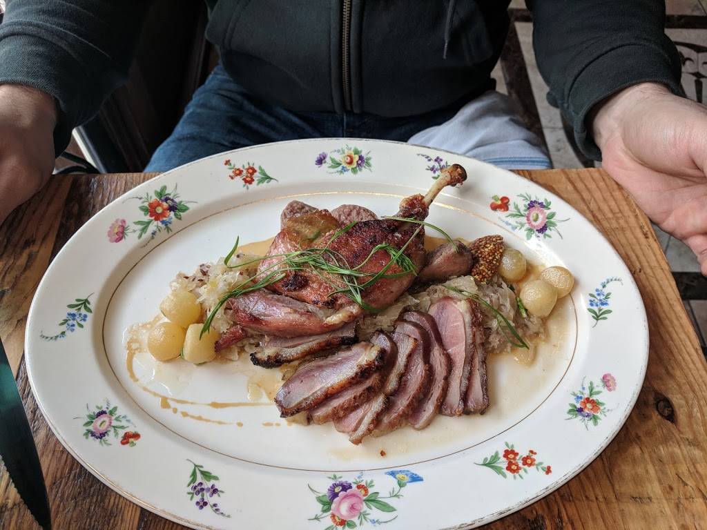 Duseks Board & Beer | restaurant | 1227 W 18th St, Chicago, IL 60608, USA | 3125263851 OR +1 312-526-3851