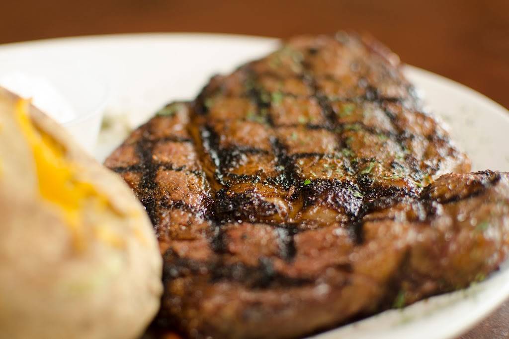 The Zu Sports Grill | restaurant | 16 S Broadway, Edmond, OK 73034, USA | 4053301833 OR +1 405-330-1833