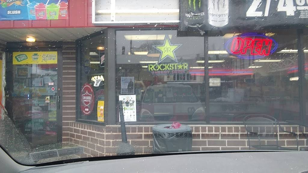 King Street Deli | restaurant | 101 E King St, Shippensburg, PA 17257, USA | 7173003905 OR +1 717-300-3905