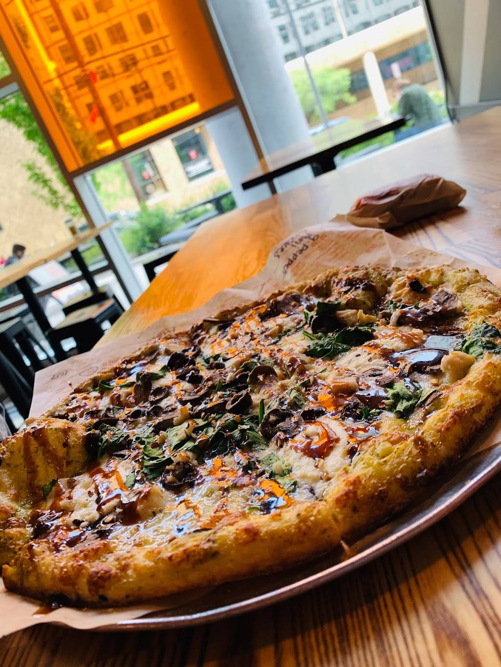 Blaze Pizza | meal takeaway | 1100 W Montgomery Ave, Philadelphia, PA 19122, USA | 2153259878 OR +1 215-325-9878