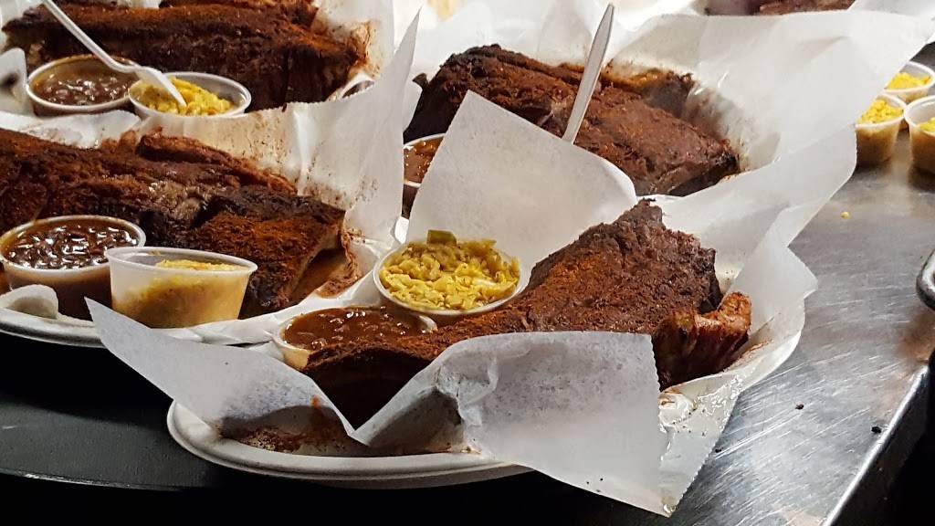 Charlie Vergos Rendezvous | restaurant | 52 S 2nd St, Memphis, TN 38103, USA | 9015232746 OR +1 901-523-2746