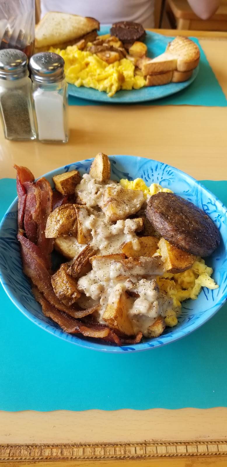 Sun & Sand Cafe | restaurant | 1460 Ocean Shore Blvd, Ormond Beach, FL 32176, USA | 3862389169 OR +1 386-238-9169