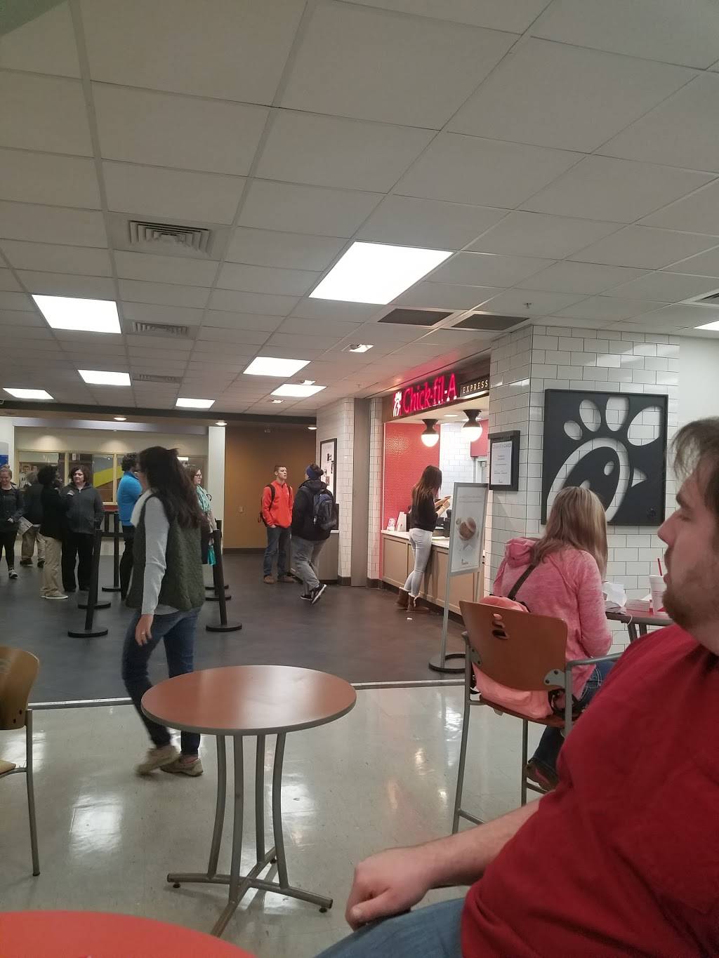 Chick-fil-A | restaurant | Polsky Building, 225 S Main St, Akron, OH 44325, USA | 3309726795 OR +1 330-972-6795