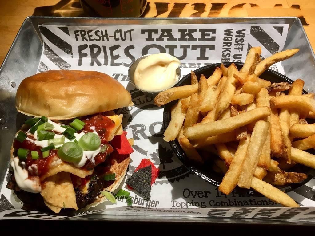 The Works Gourmet Burger Bistro | restaurant | 2525 Bank St, Ottawa, ON K1V 8R9, Canada | 6132470406 OR +1 613-247-0406