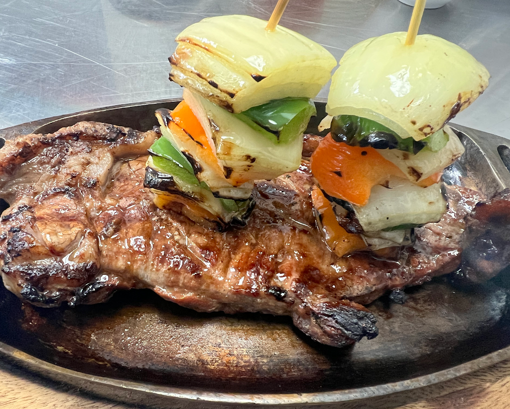 Mae Ploy Thai Cuisine | restaurant | 70 Buckwalter Rd Suite323, Royersford, PA 19468, USA | 4843698390 OR +1 484-369-8390