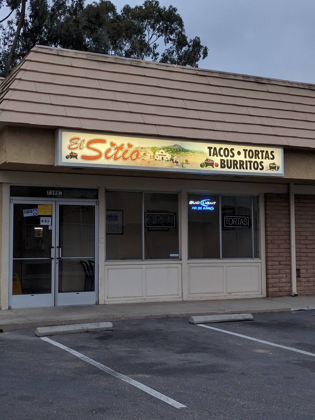 El Sitio | restaurant | 7398 Calle Real # A, Goleta, CA 93117, USA | 8056854888 OR +1 805-685-4888