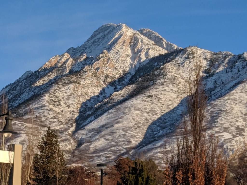 Meiers Country Fried Chicken | restaurant | 4708 Holladay Blvd E, Holladay, UT 84117, USA | 8012722491 OR +1 801-272-2491