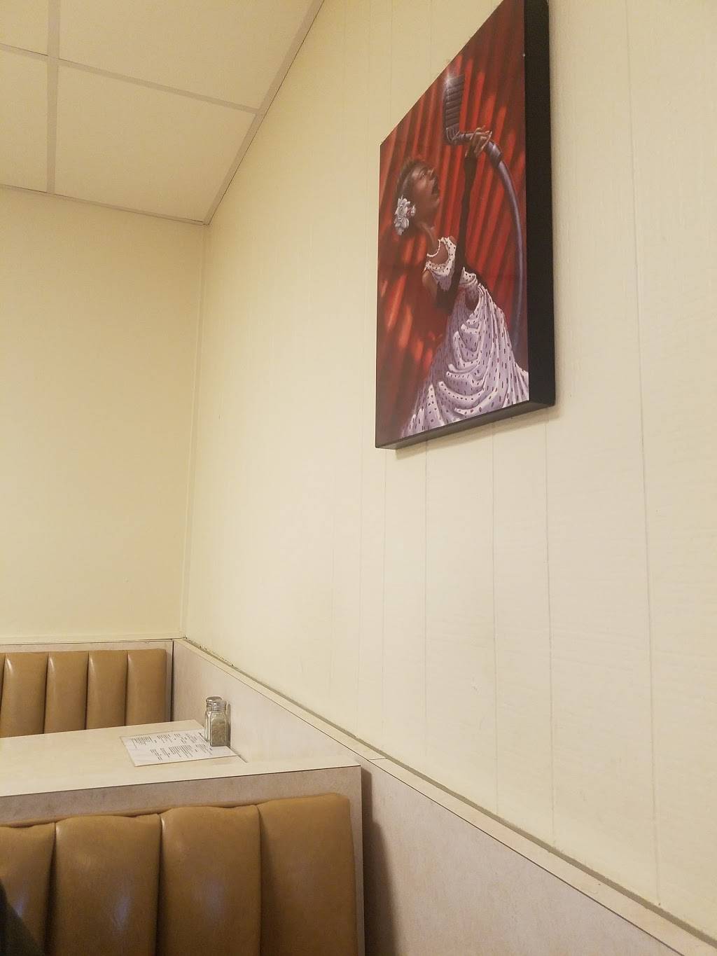 Howards Hoagies Restaurant | restaurant | 2011 McCartney Ave, Ypsilanti, MI 48198, USA | 7344841707 OR +1 734-484-1707