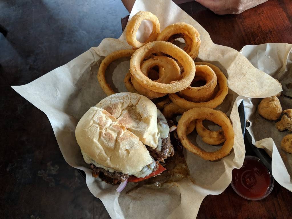 The Burgers | restaurant | 3701 Sutherland Ave, Knoxville, TN 37919, USA | 8658019116 OR +1 865-801-9116