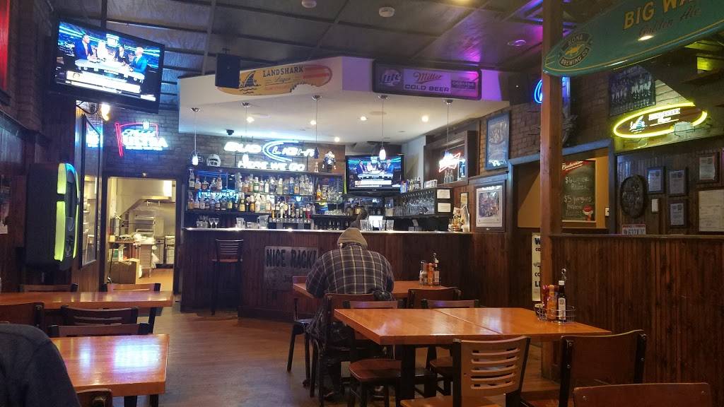 7th & Elm Bar & Grill | restaurant | 729 N 7th St, Terre Haute, IN 47807, USA | 8122347356 OR +1 812-234-7356