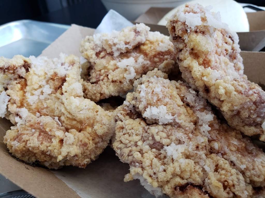 Oi Asian Fusion | restaurant | 4734 Hollywood Blvd, Los Angeles, CA 90027, USA | 2134581945 OR +1 213-458-1945