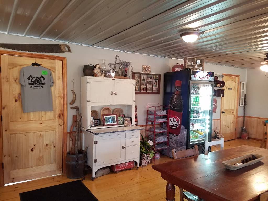 Highway 108 Lumberjack Cafe | restaurant | 9092 TN-108, Altamont, TN 37301, USA | 9316923000 OR +1 931-692-3000