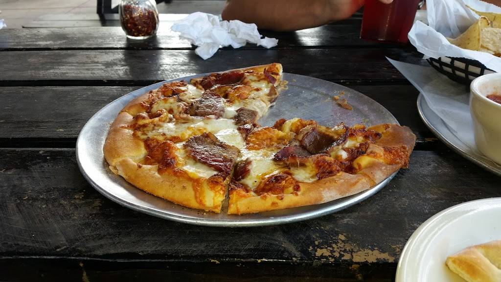 Freetail Brewing Co. | restaurant | 4035 N Loop 1604 E, San Antonio, TX 78257, USA | 2103954974 OR +1 210-395-4974