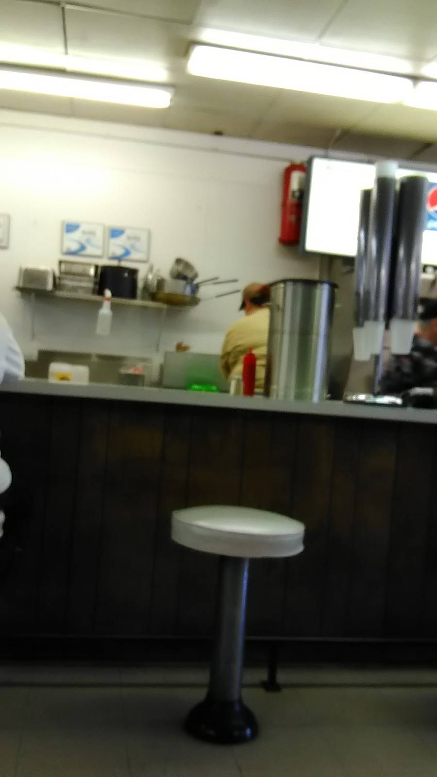 Andys Grill and Recreation | restaurant | 4264 Lee St, Ayden, NC 28513, USA | 2527462228 OR +1 252-746-2228