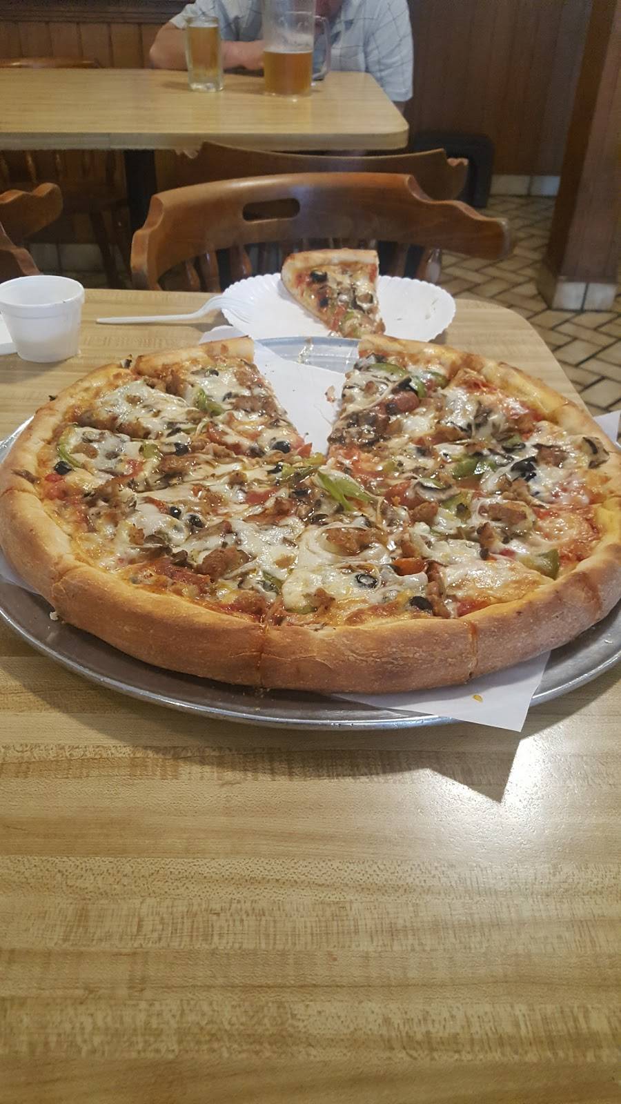 Two Brothers Pizza | restaurant | 6841 Warner Ave, Huntington Beach, CA 92647, USA | 7148480200 OR +1 714-848-0200