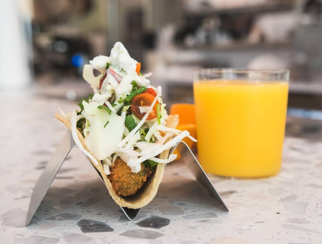 Fusion Eats | restaurant | 9 Greenway Plaza #150, Houston, TX 77046, USA | 7134222882 OR +1 713-422-2882