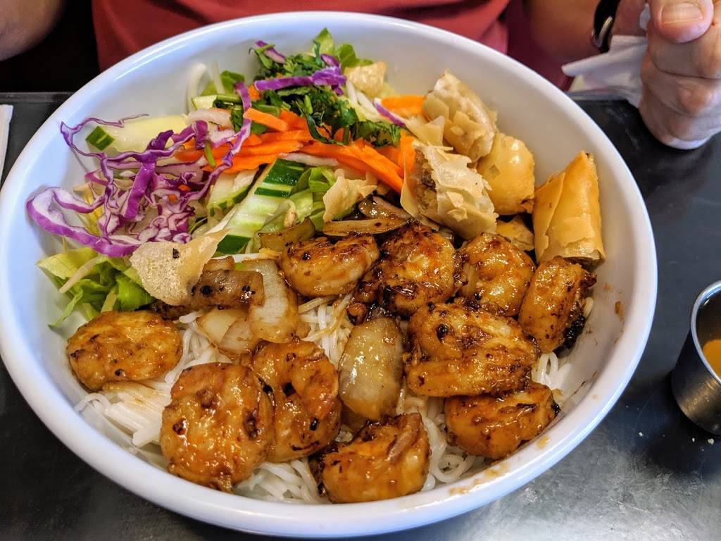 Pho 85 Noodle House, LLC (Rogers, AR) | restaurant | 104 N 12th St, Rogers, AR 72756, USA | 4796362250 OR +1 479-636-2250