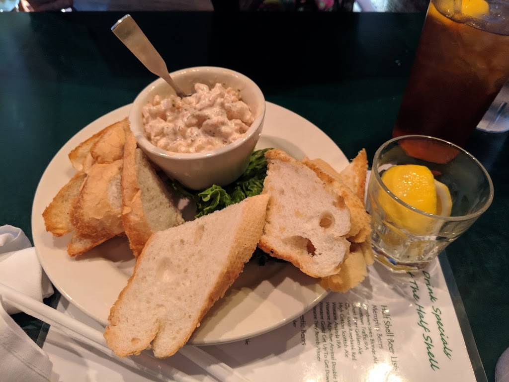 Half Shell | restaurant | 688 S Mendenhall Rd, Memphis, TN 38117, USA | 9016823966 OR +1 901-682-3966