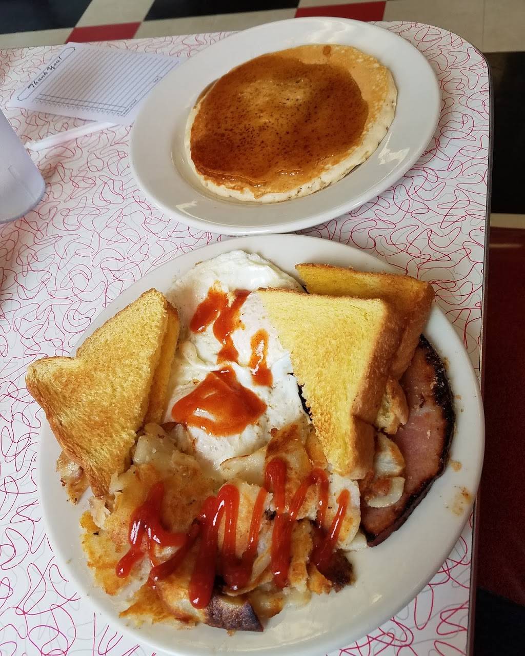 Kremeland | restaurant | 514 N Main St, Navarre, OH 44662, USA | 3308795018 OR +1 330-879-5018