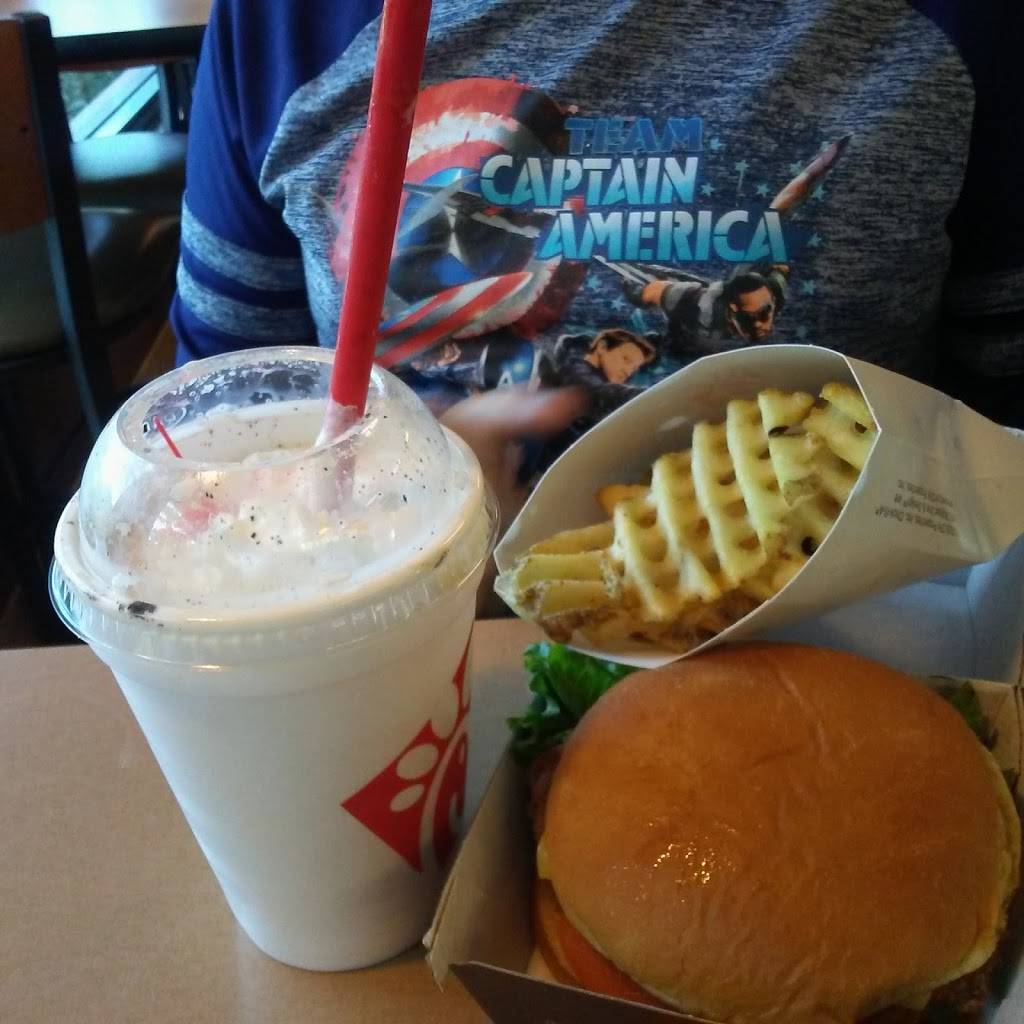 Chick-fil-A | restaurant | 6275 Lantana Rd Lee Square Shopping Center, Greenacres, FL 33463, USA | 5612964689 OR +1 561-296-4689