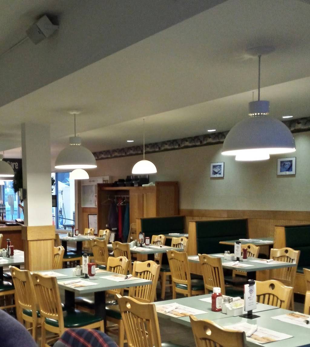 Farmington Big Stop | restaurant | 507 Wilton Rd, Farmington, ME 04938, USA | 2077784384 OR +1 207-778-4384