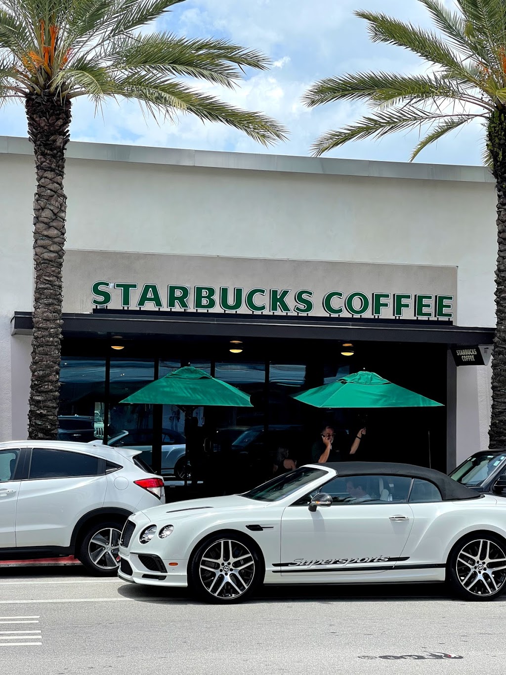 Starbucks | cafe | 9560 Harding Ave, Surfside, FL 33154, USA | 3058678162 OR +1 305-867-8162