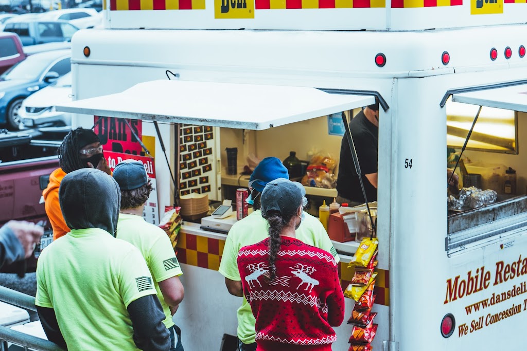 Dans Deli | restaurant | In the Lowes parking lot, 2345 Silver Dr, Columbus, OH 43211, USA | 6149178245 OR +1 614-917-8245